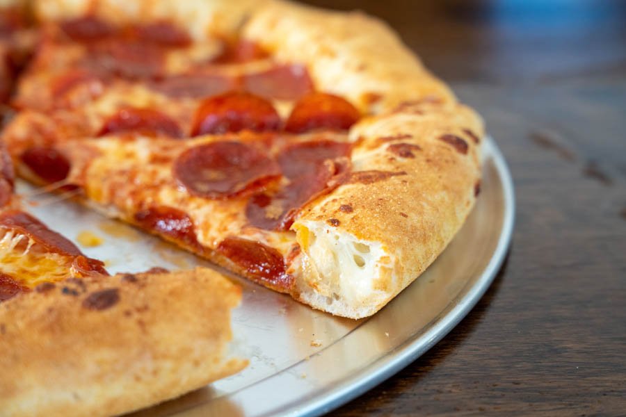 Stuffed crust pizza